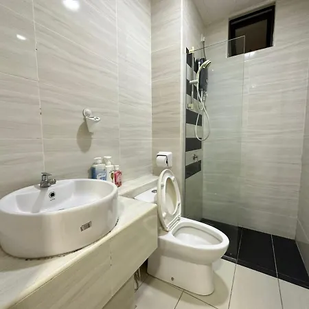Dsummit City View High Floor 5-6 Pax Netflix Wifi Johor Bahru Exterior photo