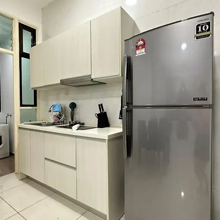 Dsummit City View High Floor 5-6 Pax Netflix Wifi Johor Bahru Exterior photo